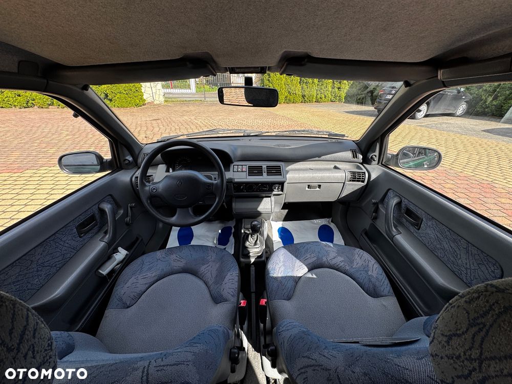 Renault Clio 1.2 - 9