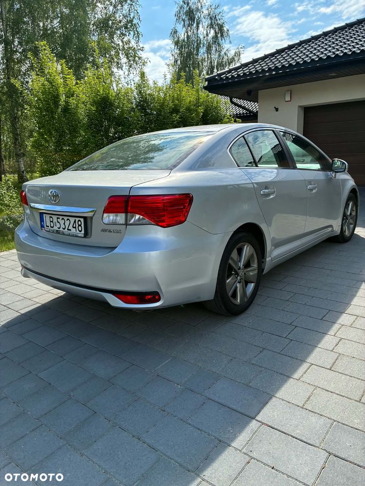 Toyota Avensis 1.8 Premium MS - 1
