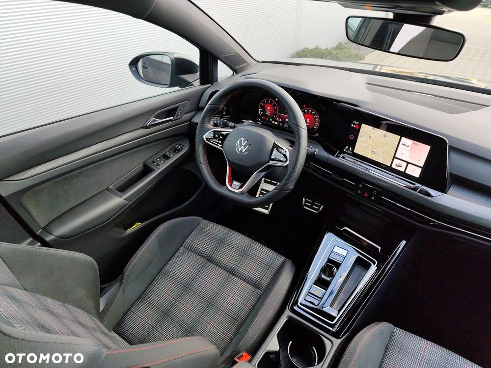 Volkswagen Golf 2.0 TSI GTI DSG - 17