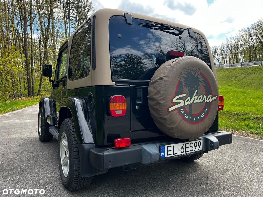 Jeep Wrangler 4.0 Sport - 25