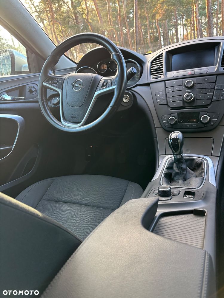 Opel Insignia 1.6 - 16