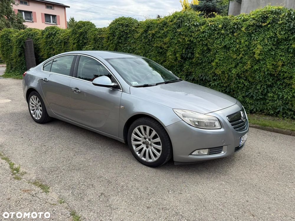 Opel Insignia 2.0 T Cosmo - 1