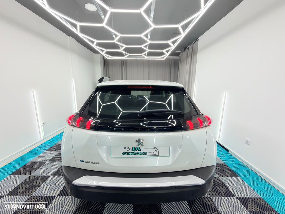 Peugeot e-2008 Active - 8