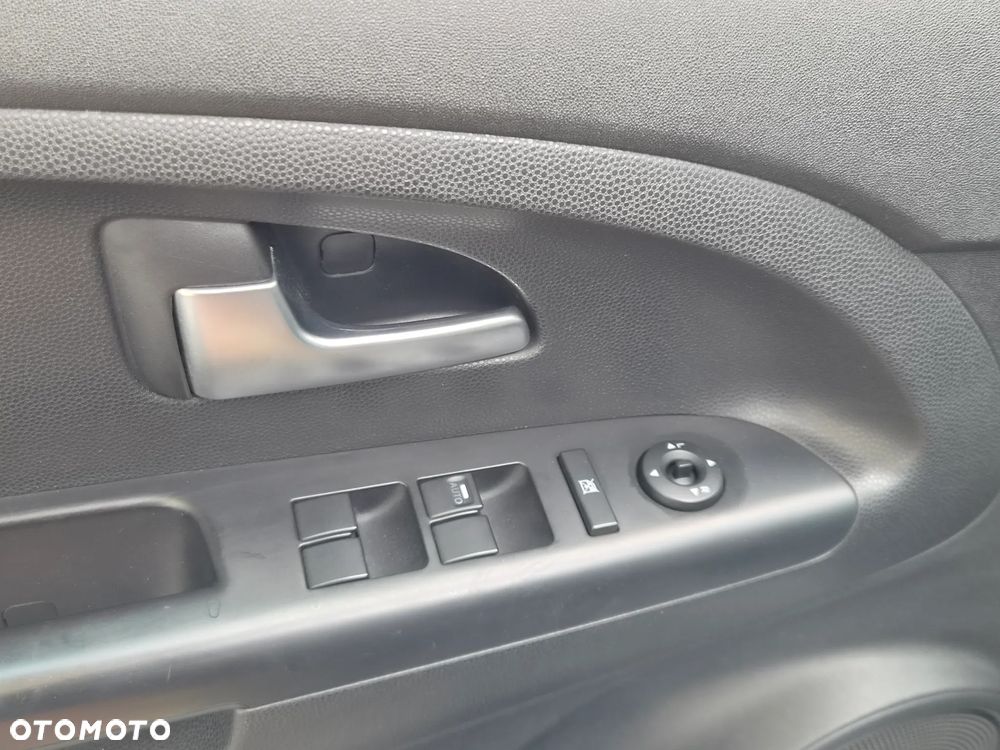 Kia Venga 1.4 L - 14