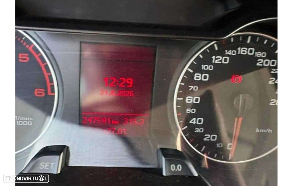 Audi A4 Avant 2.0 TDI DPF Ambition - 13