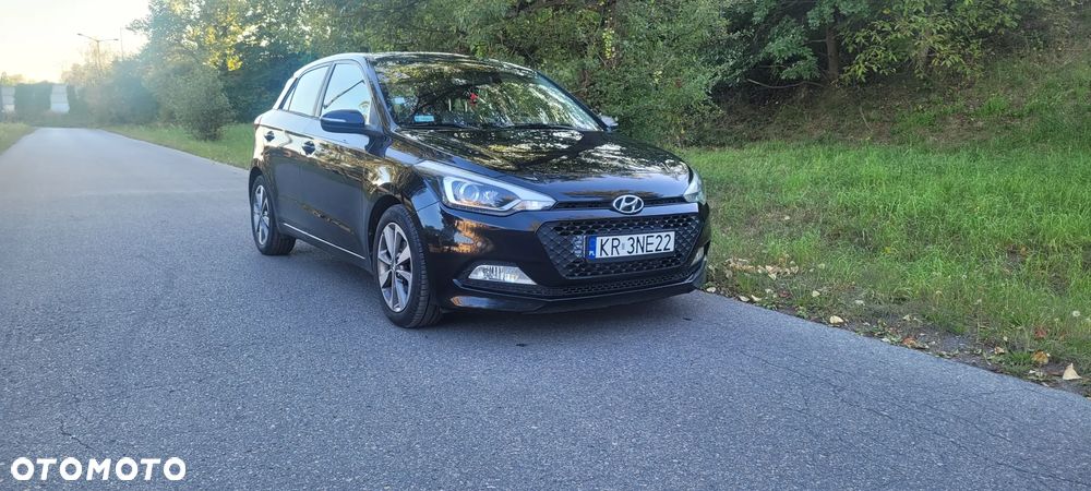 Hyundai i20 1.2 Classic + - 8
