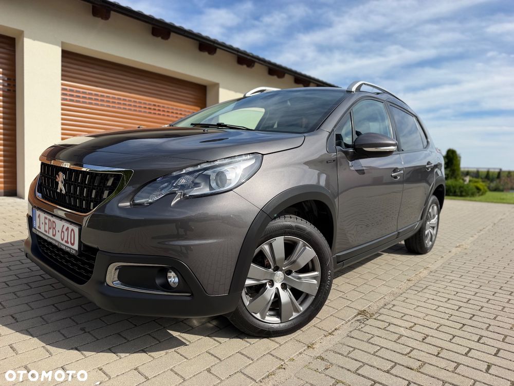 Peugeot 2008 BlueHDi 100 STOP & START Signature - 19
