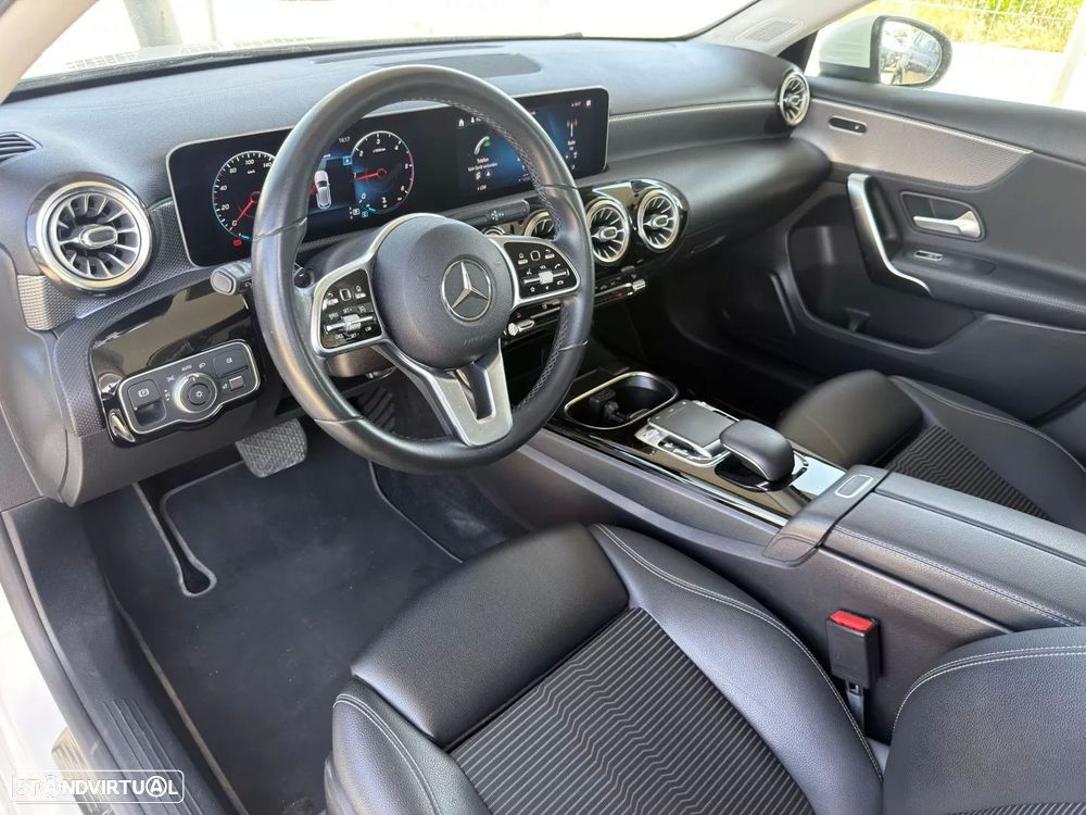 Mercedes-Benz A 180 d Progressive Aut. - 12