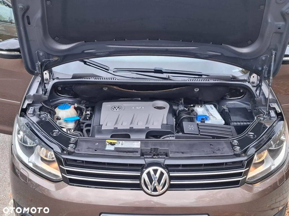 Volkswagen Touran 1.6 TDI DPF BlueMotion Technology DSG MATCH - 28