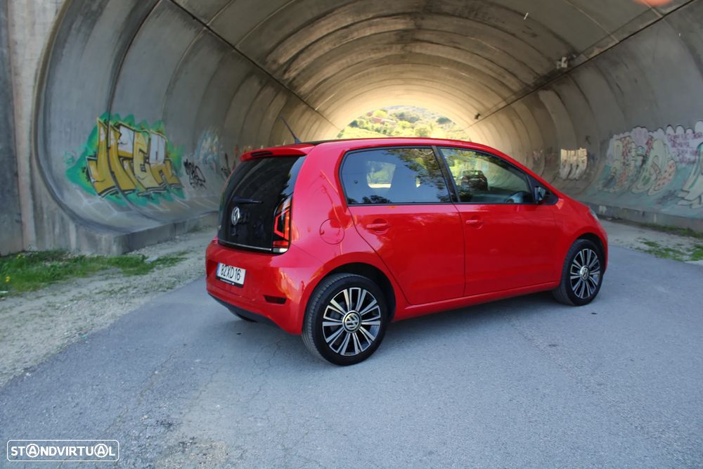 VW Up! 1.0 BMT High Auto - 7