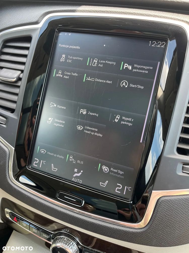 Volvo XC 90 T6 AWD Momentum 7os - 27