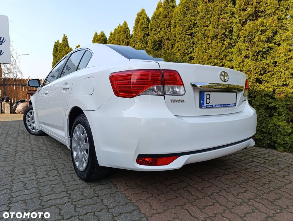 Toyota Avensis 2.0 D-4D Active - 5