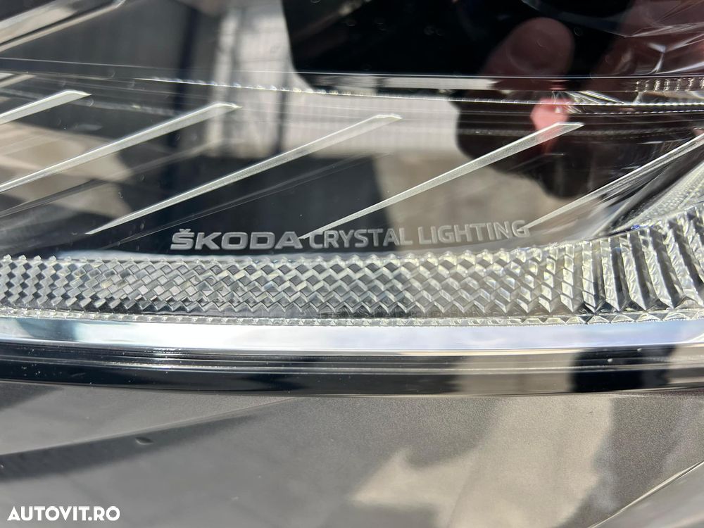 Skoda Octavia 2.0 TSI DSG RS - 26