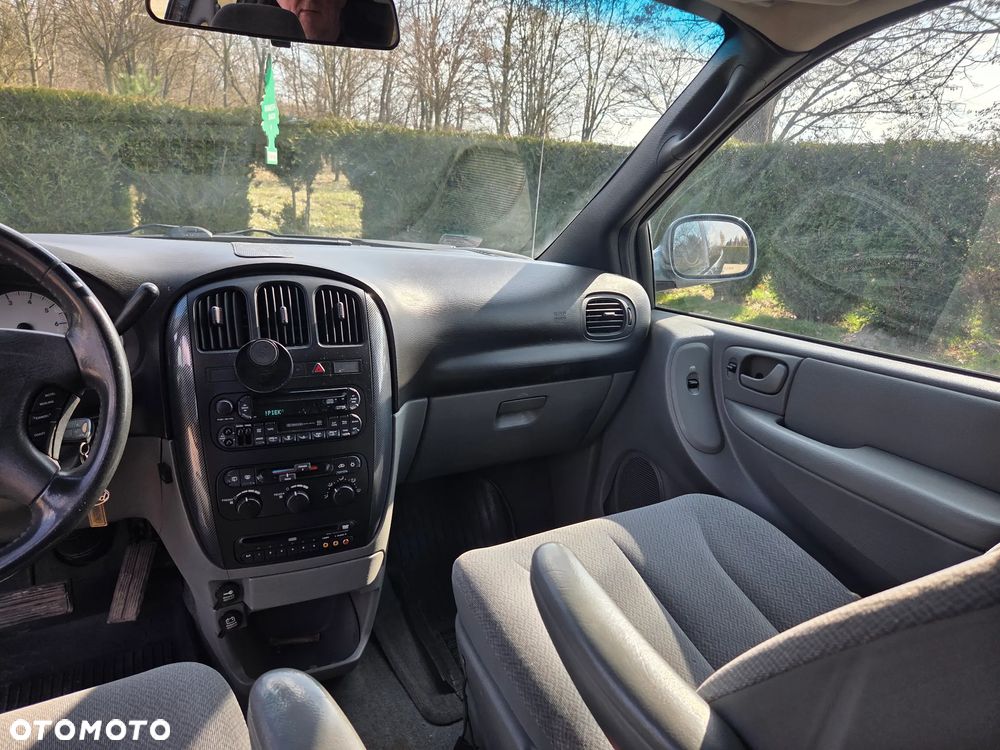 Dodge Grand Caravan 3.8 - 16