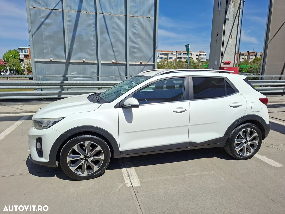 Kia Stonic 1.6 DSL HP Urban - 10