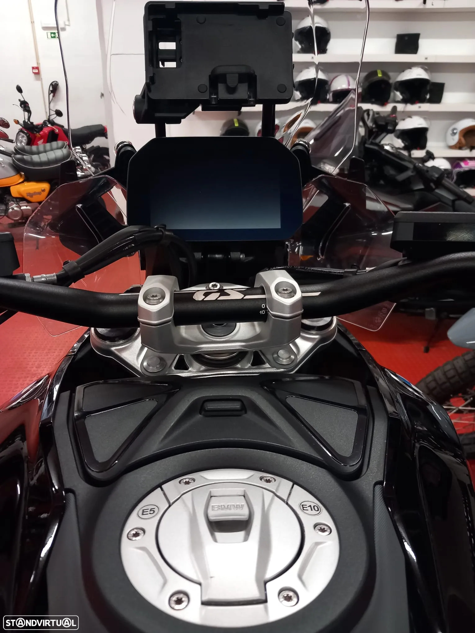 BMW R 1300 GS Triple Black - 9