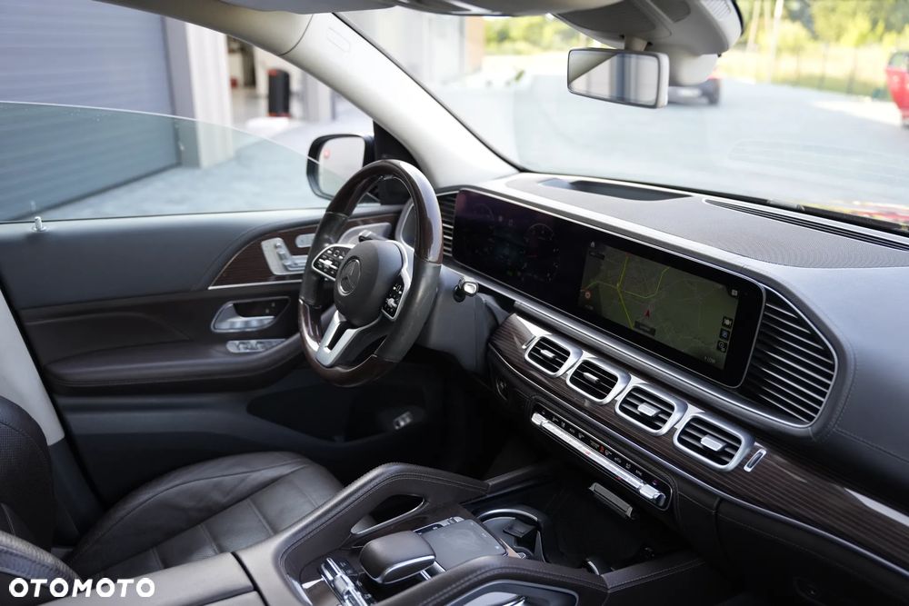 Mercedes-Benz GLE - 12