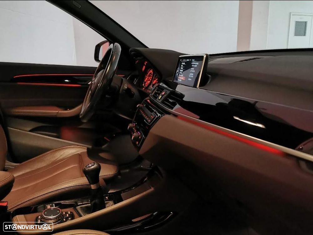 BMW X1 16 d sDrive Line xLine - 10