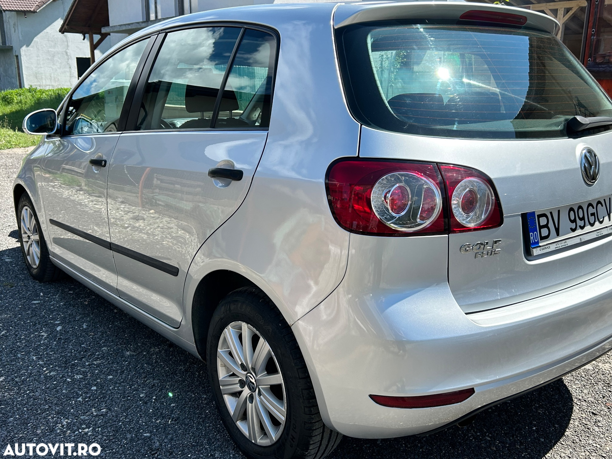 Volkswagen Golf Plus 1.6 TDI DPF BMT Comfortline - 10