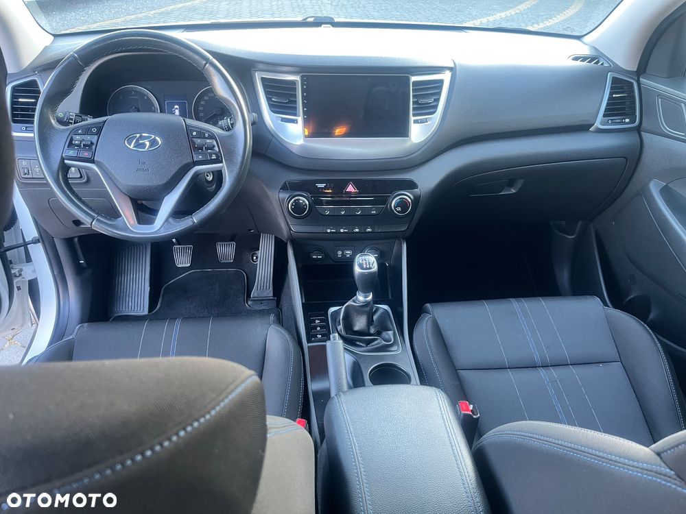 Hyundai Tucson blue 1.7 CRDi 2WD Trend - 18