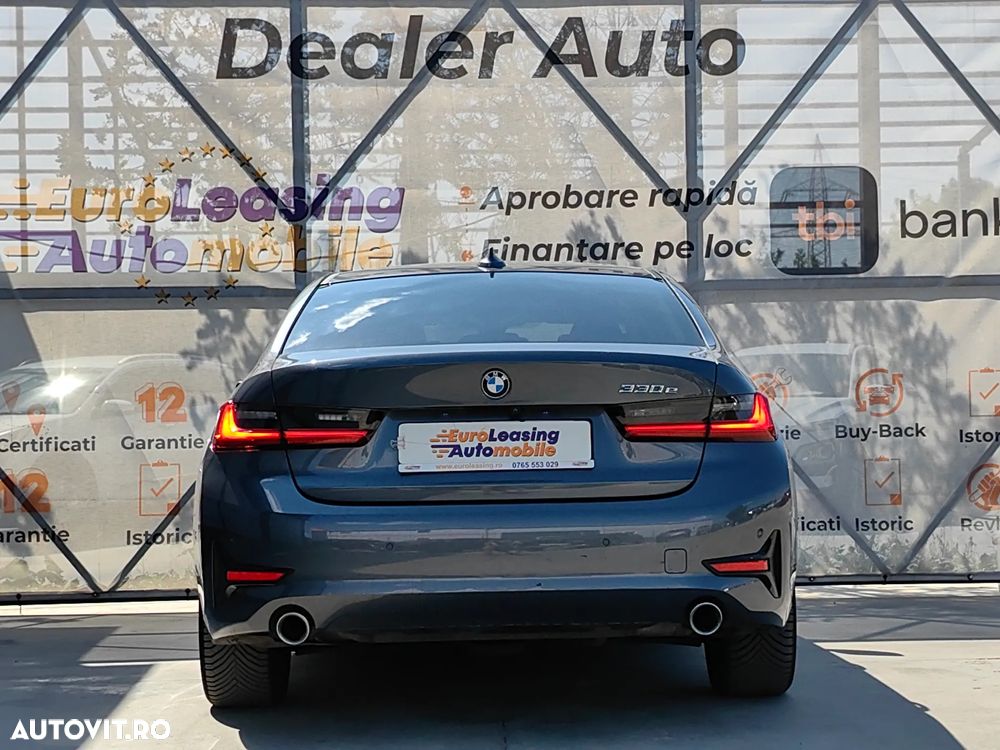 BMW Seria 3 330e iPerformance Advantage - 13