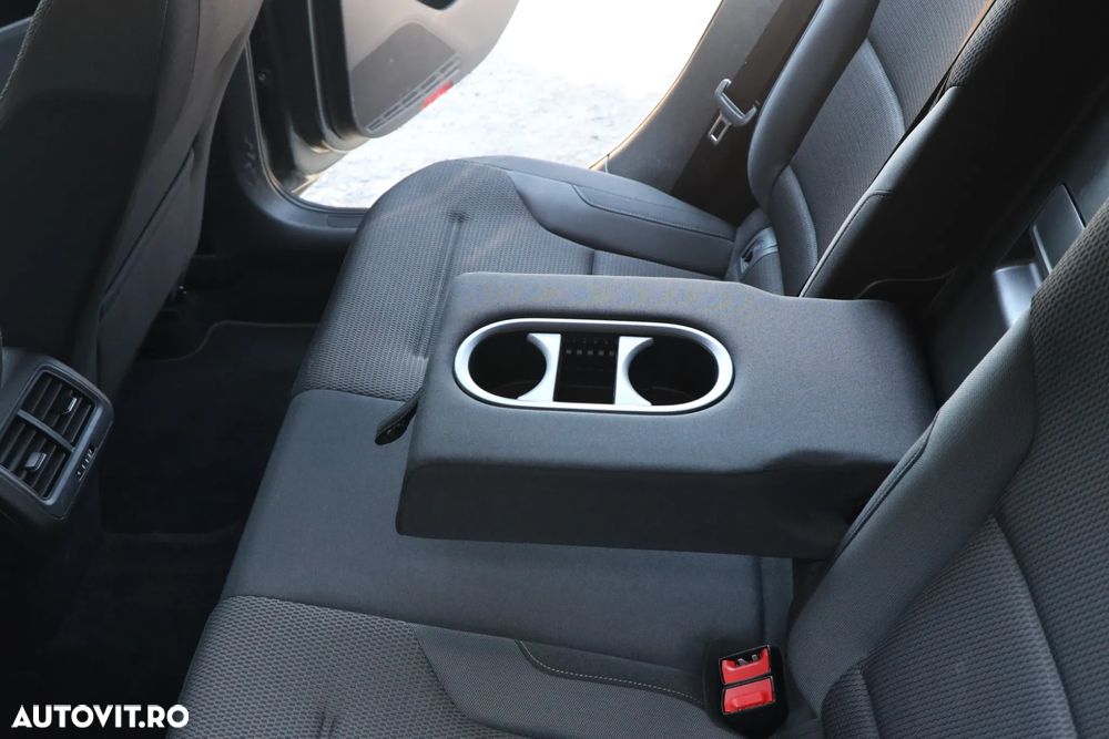 Volkswagen Golf 2.0 TDI DSG Comfortline - 27