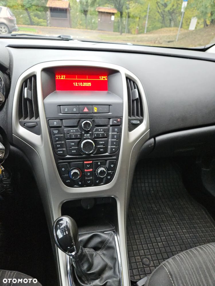 Opel Astra 1.4 Turbo Sports Tourer - 19