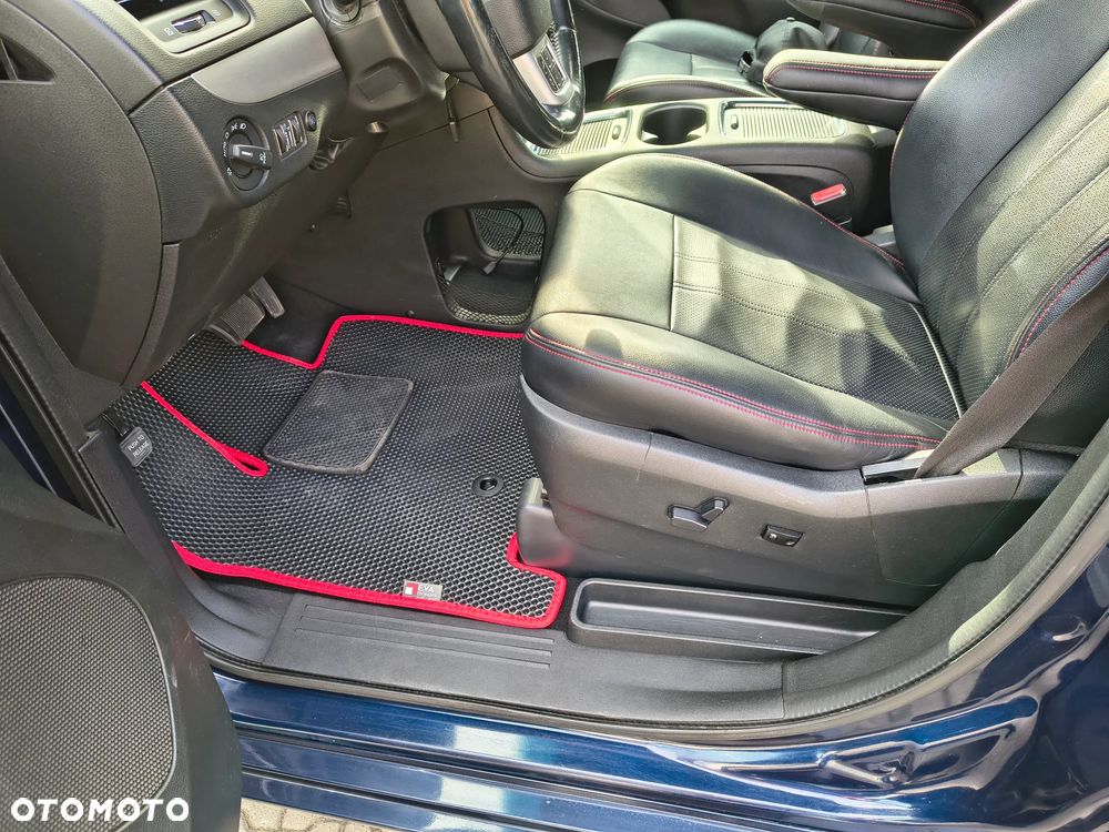 Dodge Grand Caravan - 11