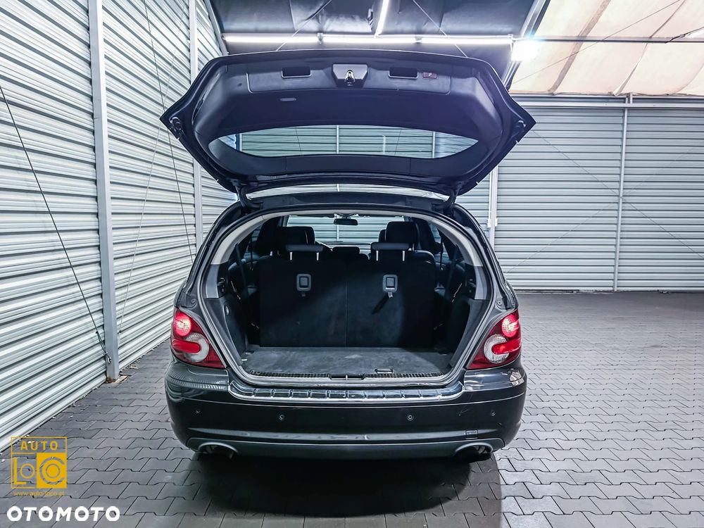 Mercedes-Benz Klasa R 320 CDI L 4-Matic - 15
