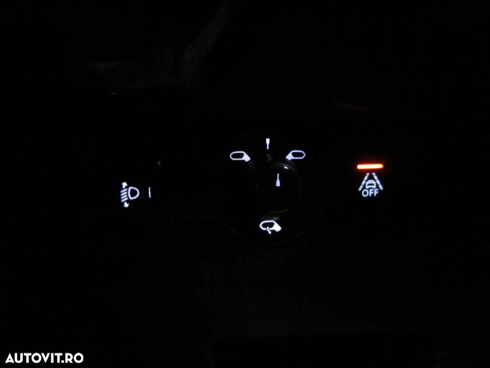 DS Automobiles DS 7 Crossback - 36