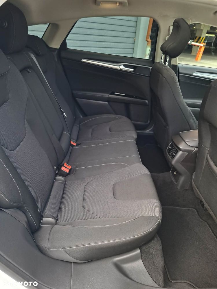 Ford Mondeo 2.0 TDCi STart-Stopp PowerShift-Aut Titanium - 11