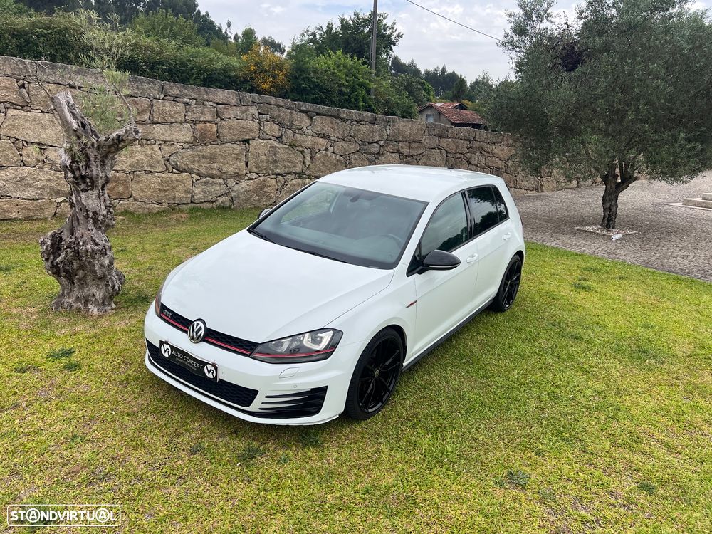 VW Golf 2.0 GTI DSG - 2