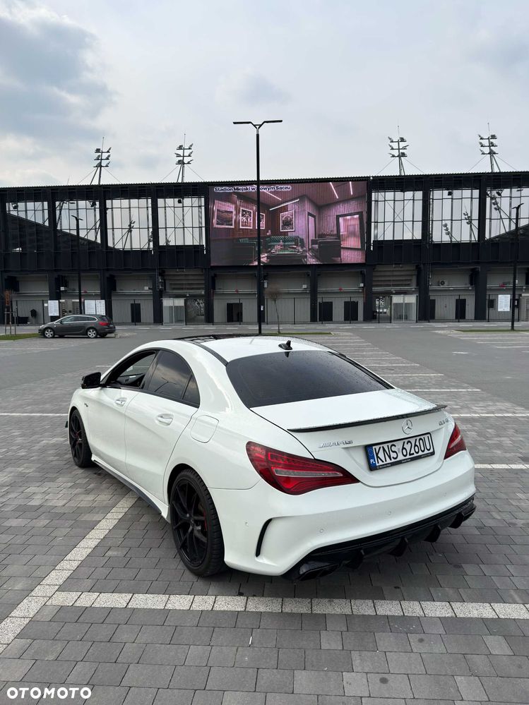Mercedes-Benz CLA - 2