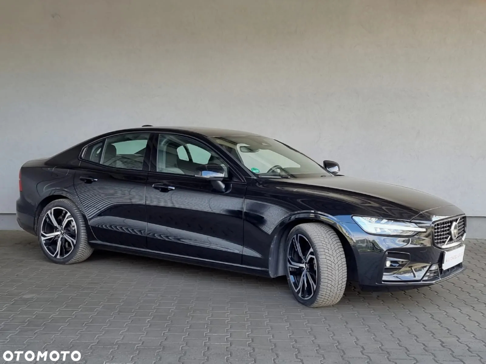 Volvo S60 B5 B AWD Ultimate Dark - 3