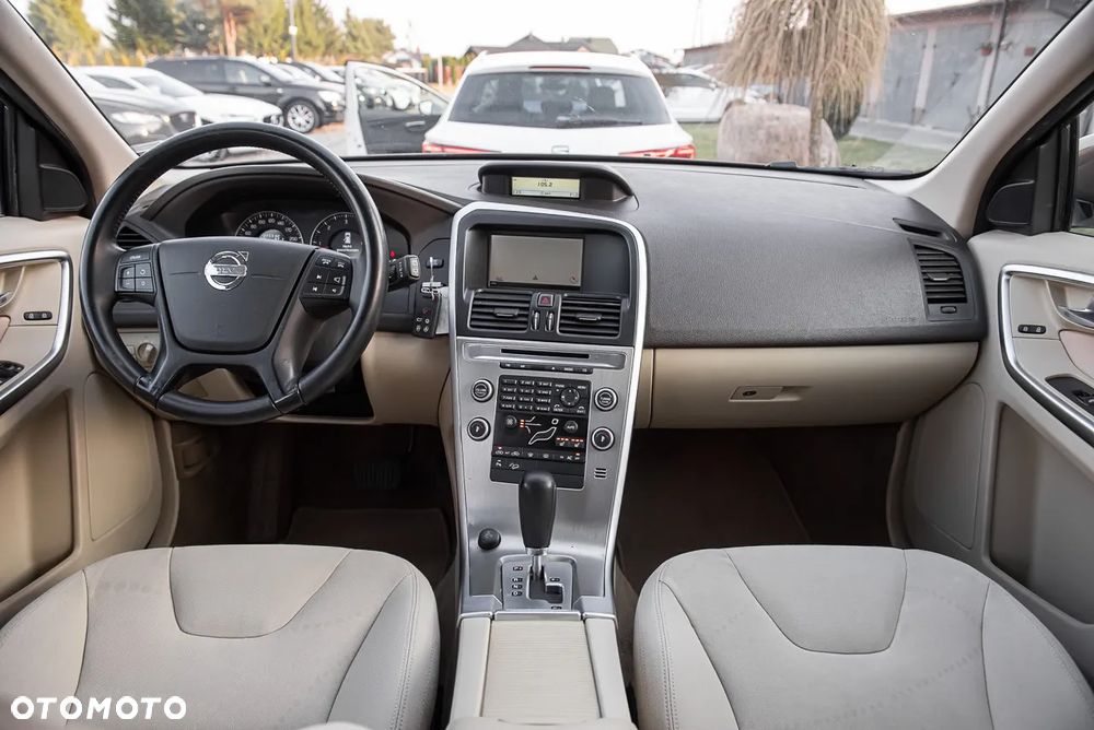 Volvo XC 60 D5 AWD Kinetic - 6