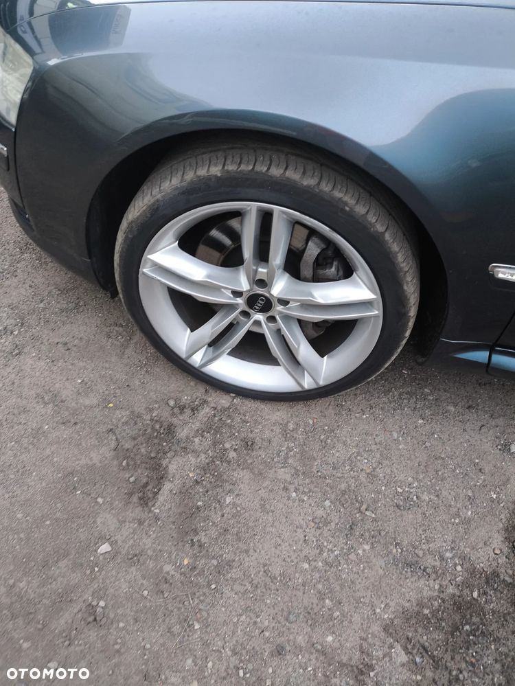 Audi A8 4.2 Quattro - 7