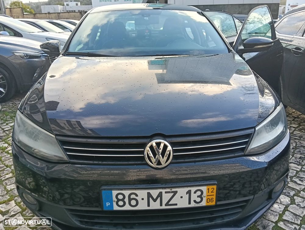 VW Jetta 1.6 TDi Blue Motion Comfortline - 8