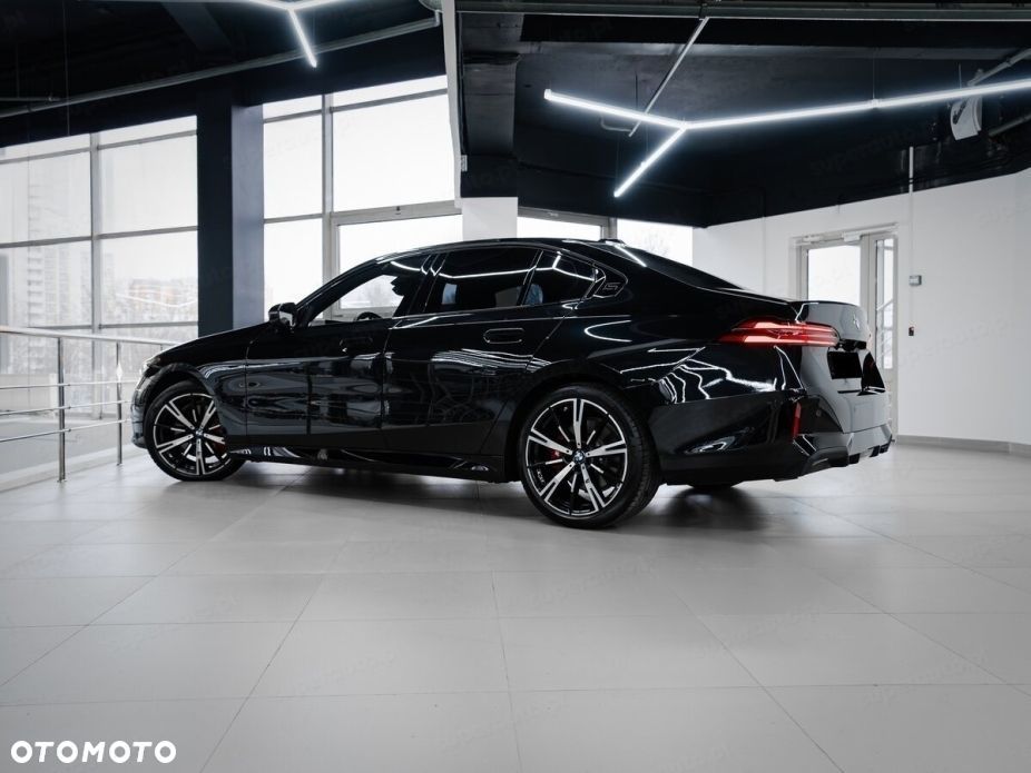BMW Seria 5 520d xDrive mHEV M Sport - 5