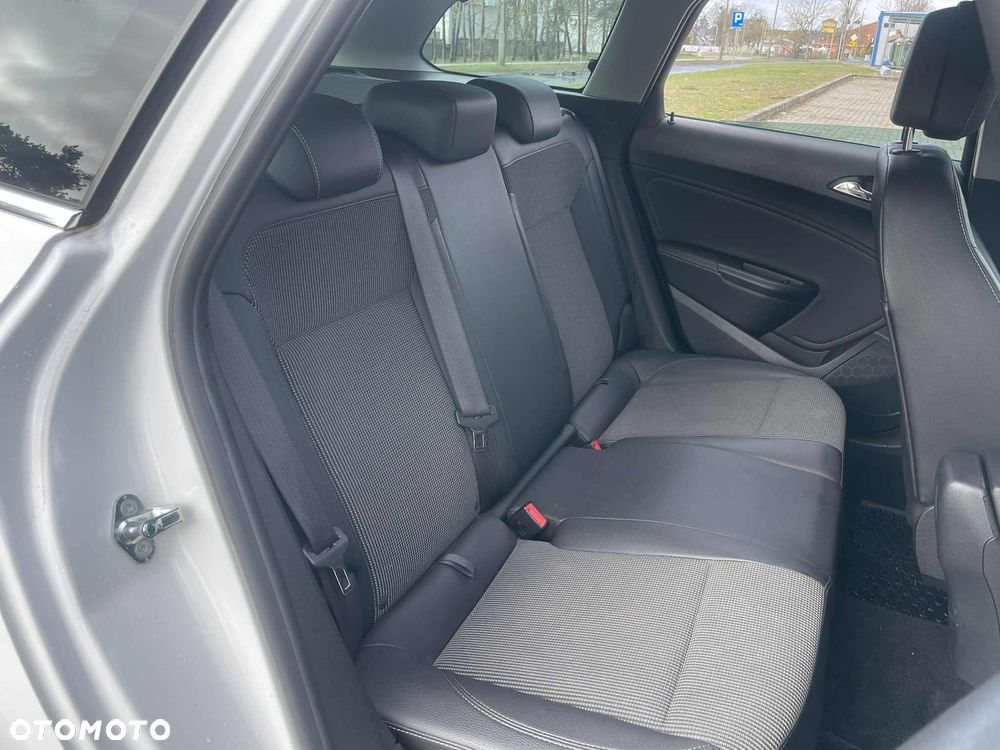 Opel Astra 1.4 Turbo Cosmo - 17