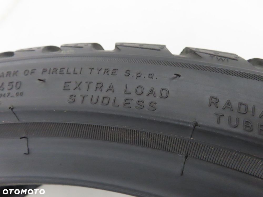 235/35R20 OPONA ZIMOWA Pirelli SottoZero 3 Winter 92W XL - 4