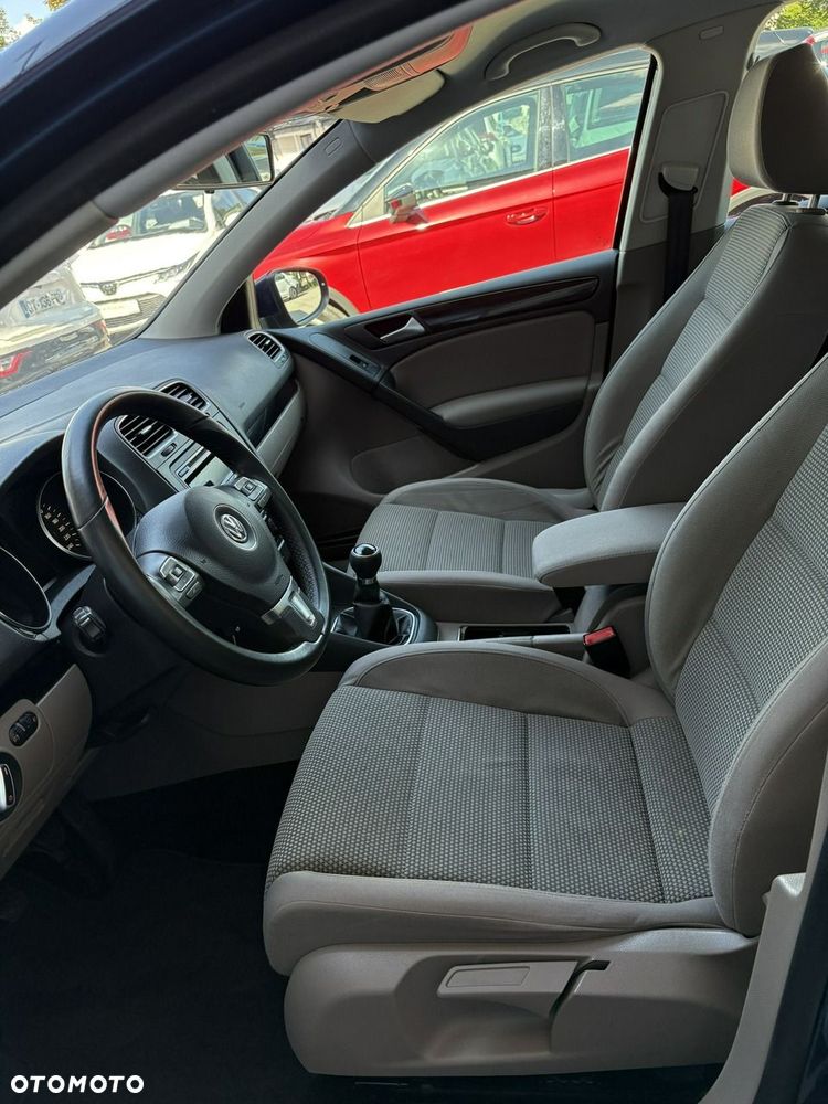 Volkswagen Golf - 16