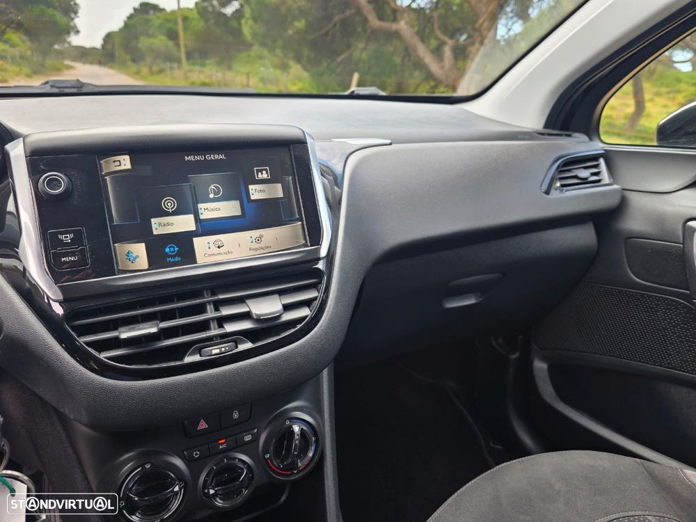 Peugeot 208 1.2 VTi Access - 10