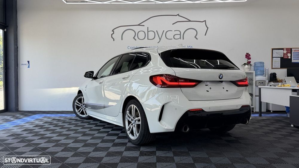BMW 118 d Pack M - 10