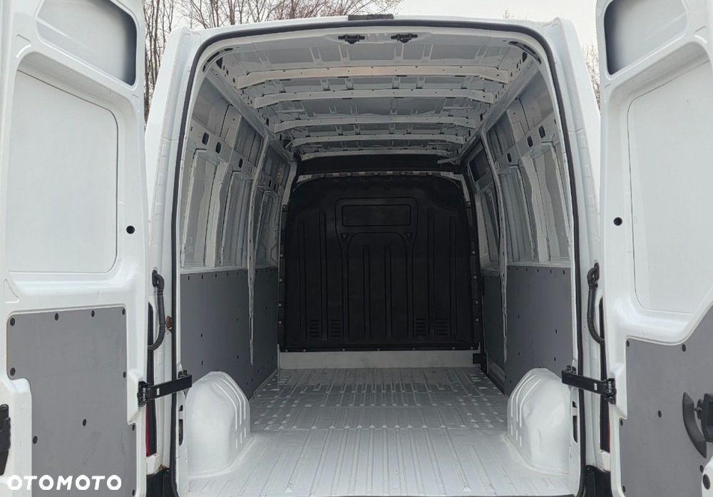 Renault Master - 25