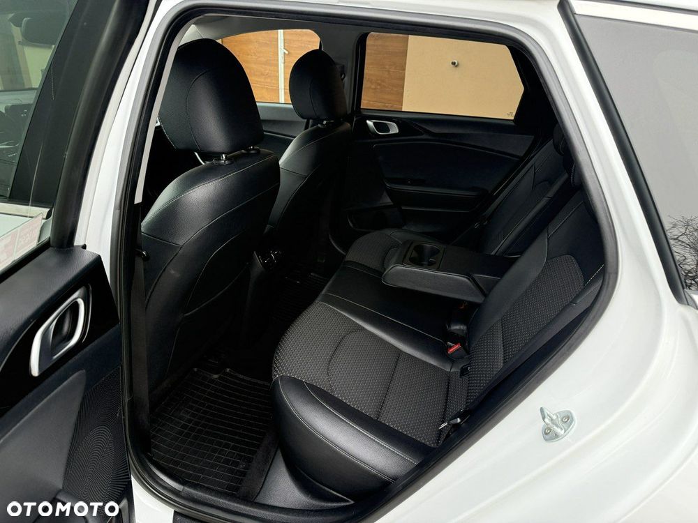 Kia Ceed 1.4 T-GDI L Business Line Plus DCT - 27