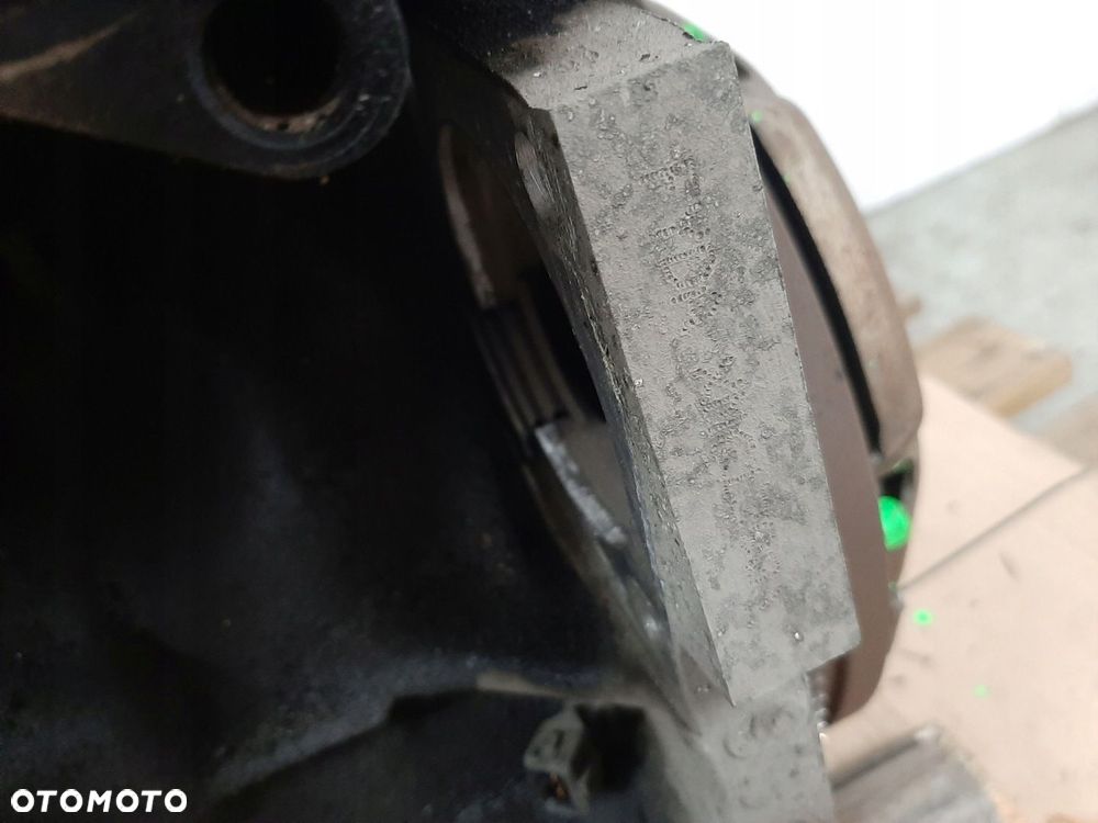 FORD FOCUS MK1 1.6 16V 00R SILNIK FYDA 74KW 100KM - 11