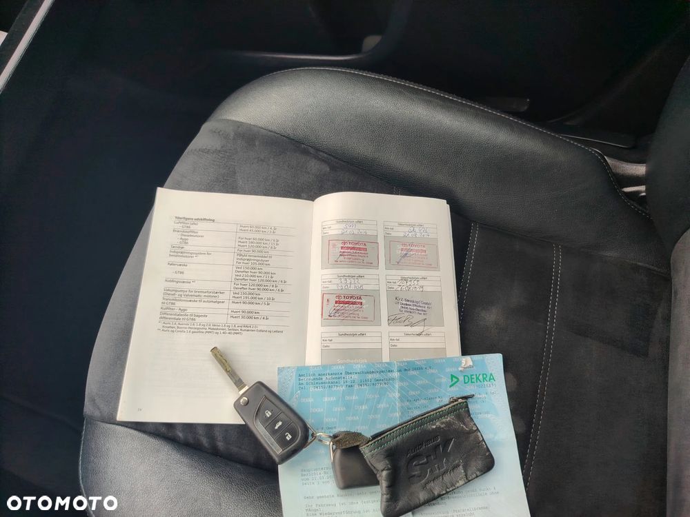 Toyota Avensis 1.8 Sol NAVI - 21