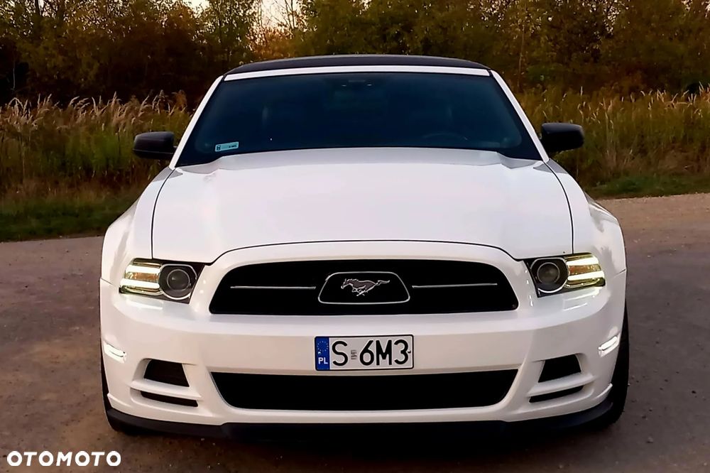 Ford Mustang 3.7 V6 Premium - 11
