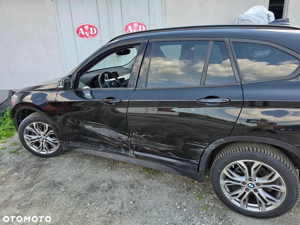 BMW X1 sDrive18i - 26
