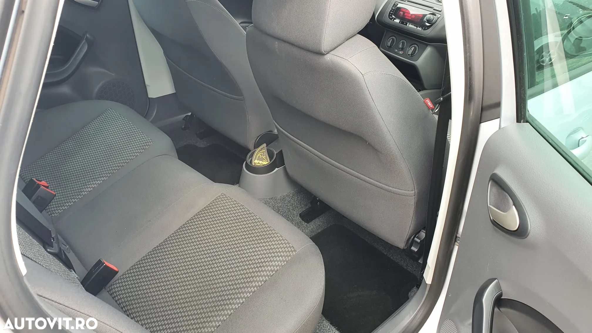 Seat Ibiza 1.4 16V Stylance - 8